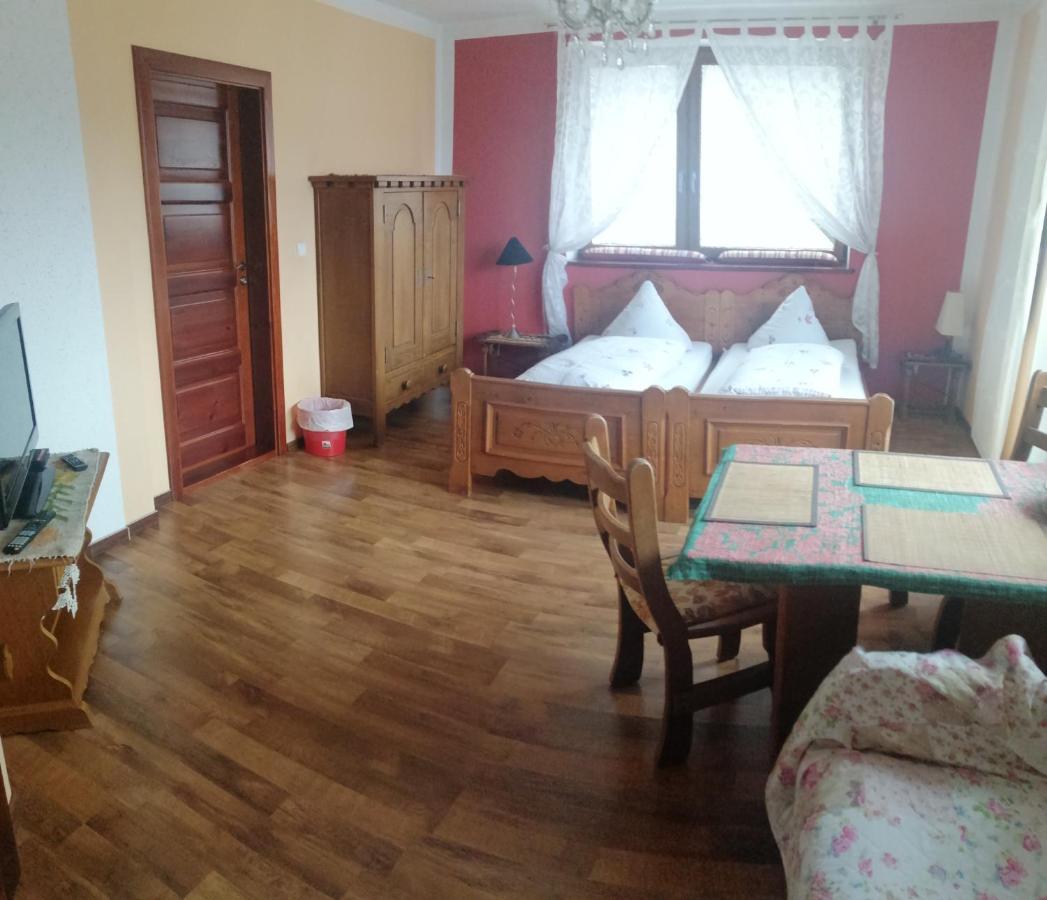 Villa Meisterburg Ściegny Cameră foto